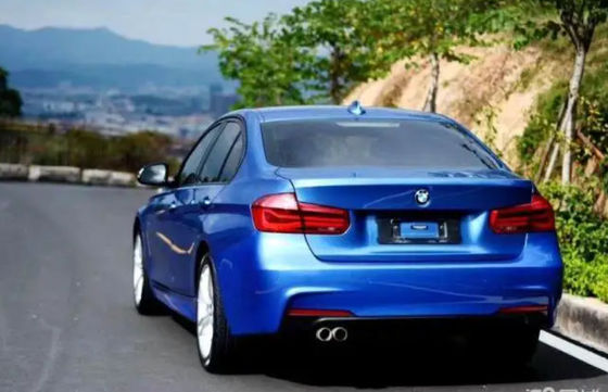 Màu sơn thân xe lâu bền, BMW B45 Estor màu xanh.