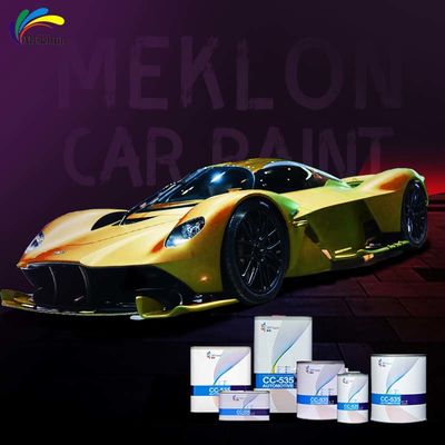 Sáng vàng và độ sâu của xe với sơn xe vàng ngọc trai