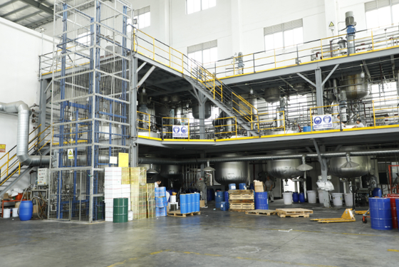 Sơn xe màu đỏ trong suốt siêu bền, khô nhanh và kháng tia UV